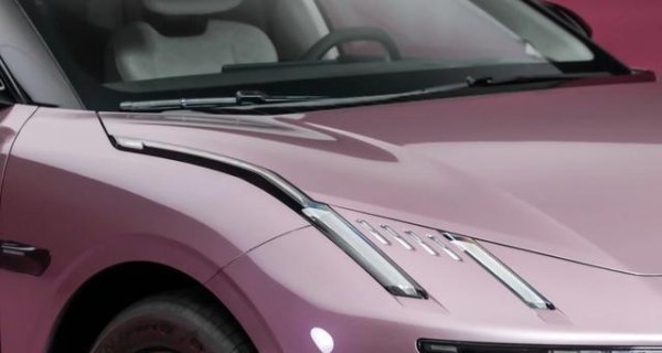 鼎红金投 吉利又一“王炸”！长超5米比保时捷拉风，19万配530Ps续航1300KM